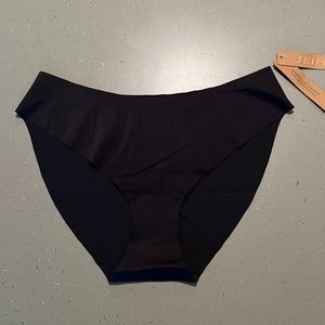 Skims Naked Bikini Onyx Small NWT